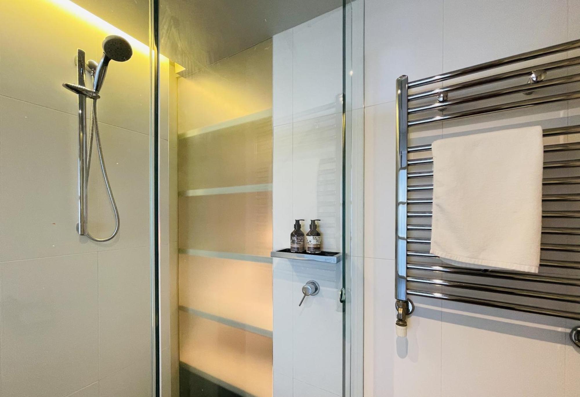 Nishi Holiday Apartments Canberra Room photo